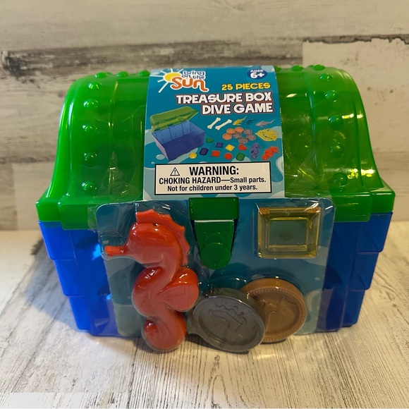 Treasure Chest Set Dive Game Pool Toy NEW - Picture 1 of 3